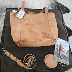 Berliner Bags Verona Leather Shoulder Bag